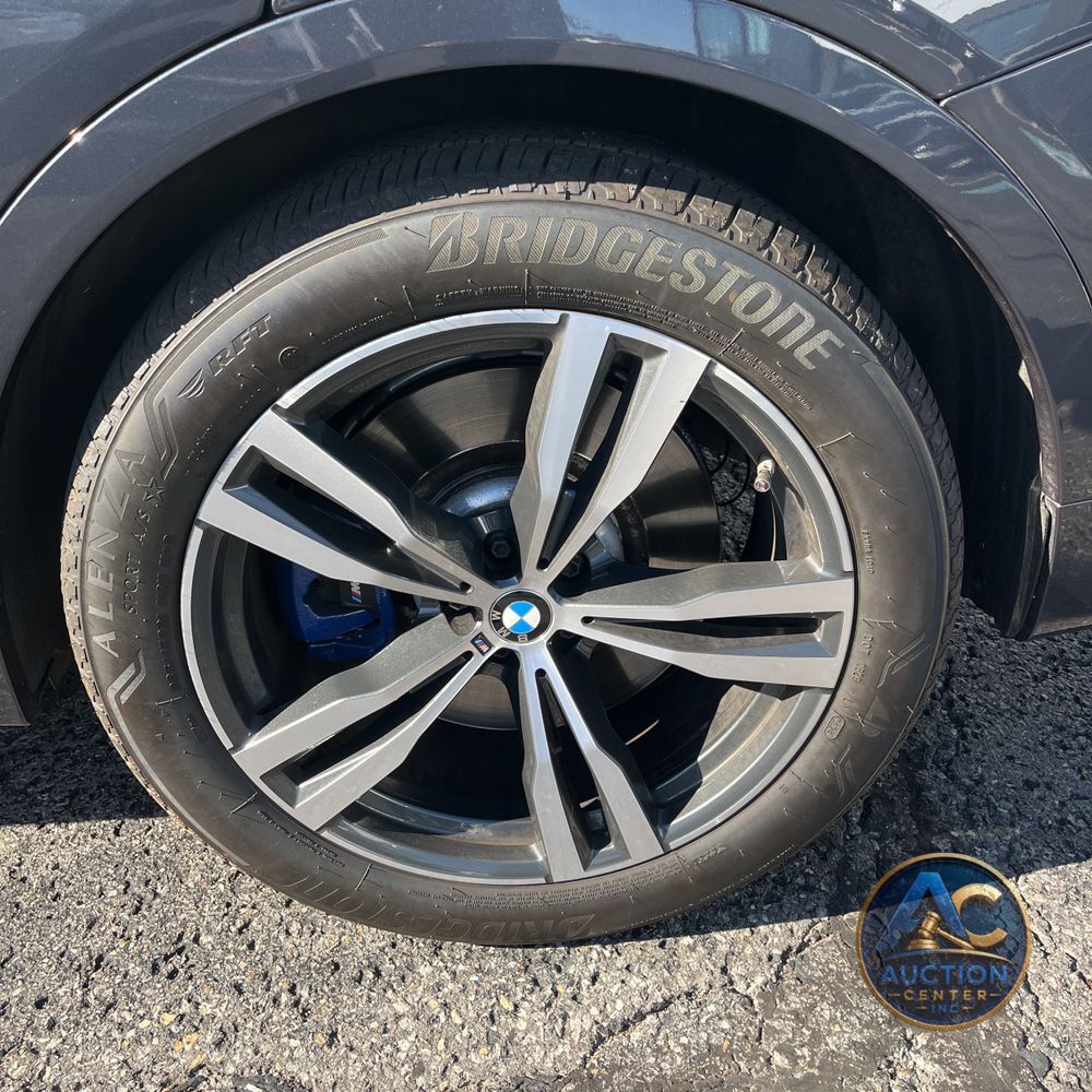 2022 BMW X7 M50i