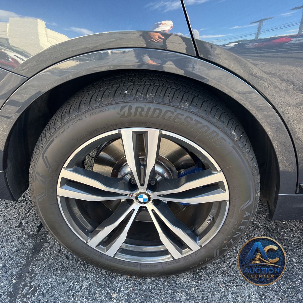 2022 BMW X7 M50i