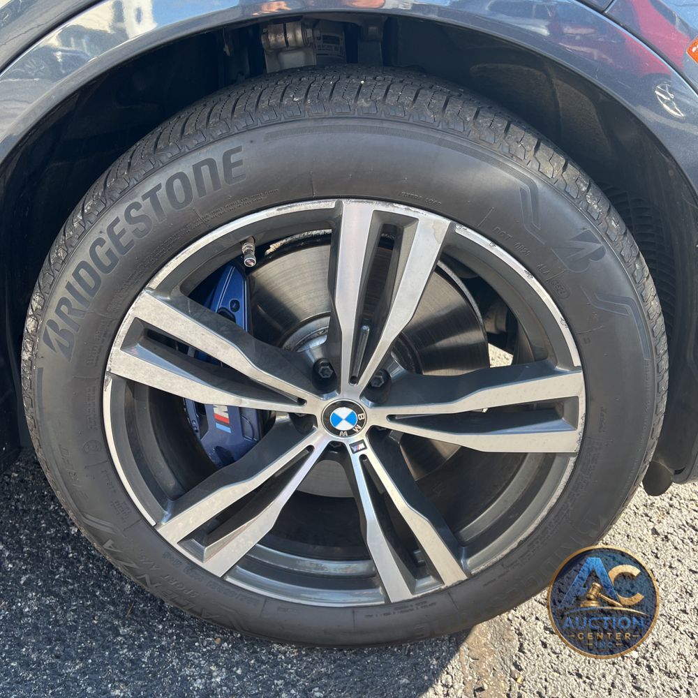 2022 BMW X7 M50i