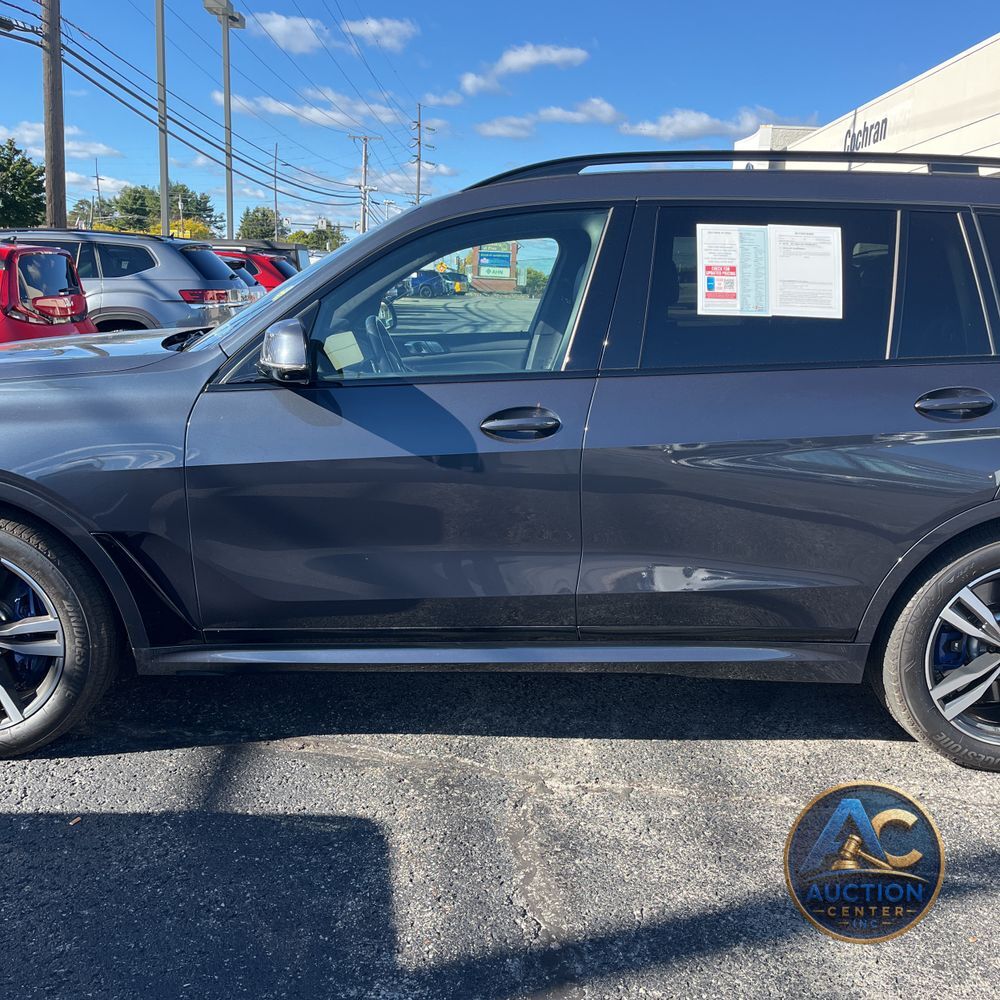 2022 BMW X7 M50i