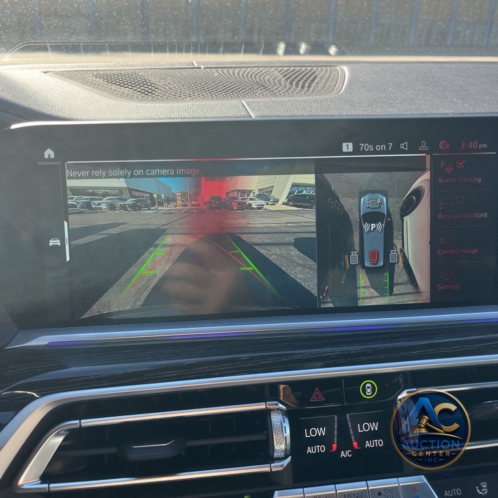 2022 BMW X7 M50i