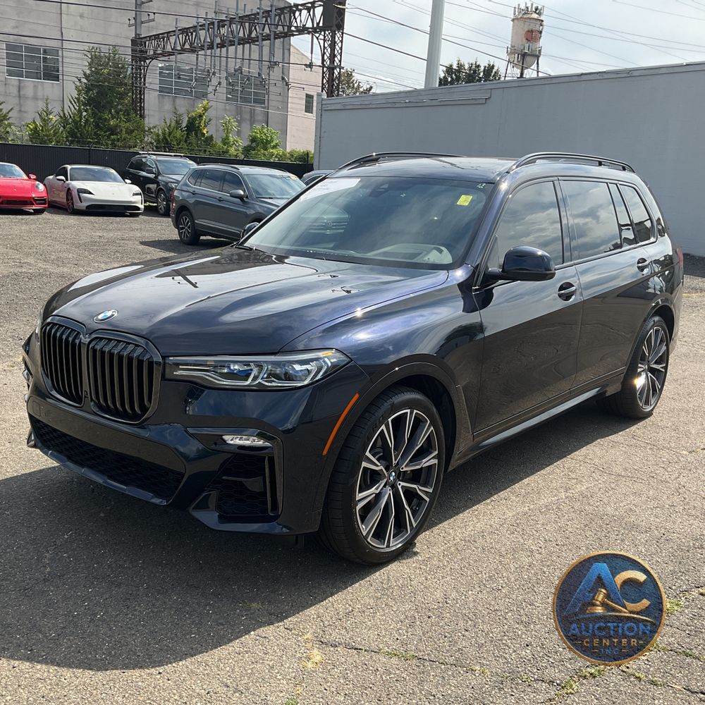 2021 BMW X7 M50i