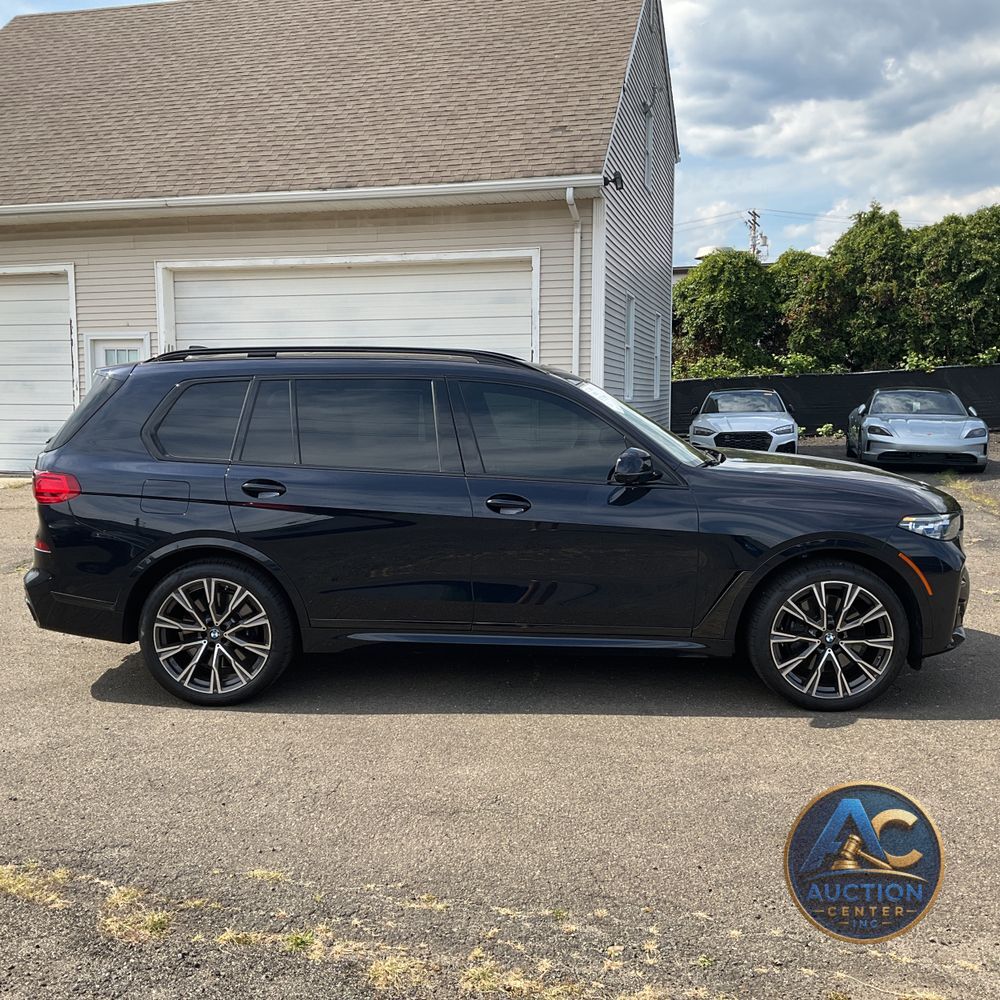 2021 BMW X7 M50i