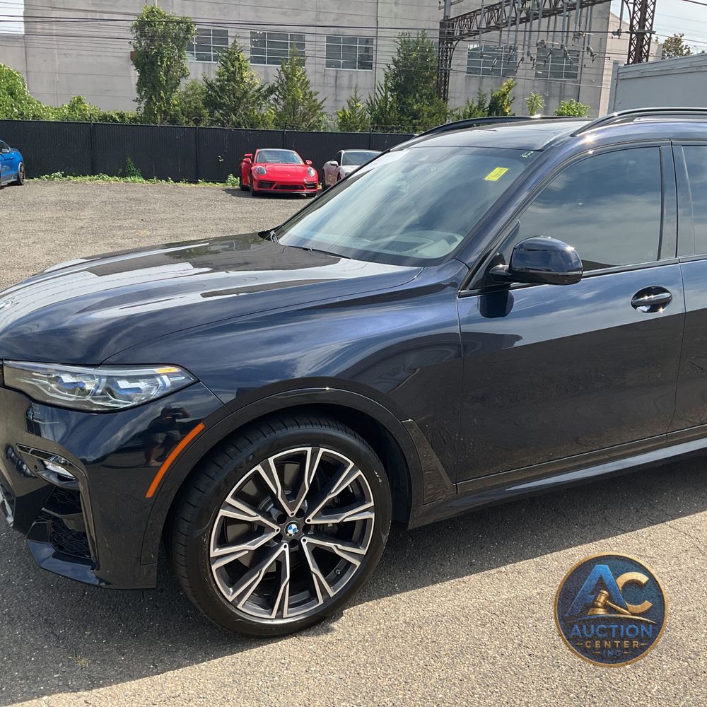 2021 BMW X7 M50i