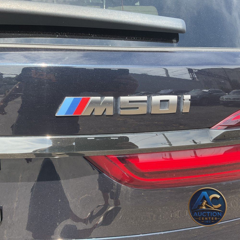 2021 BMW X7 M50i