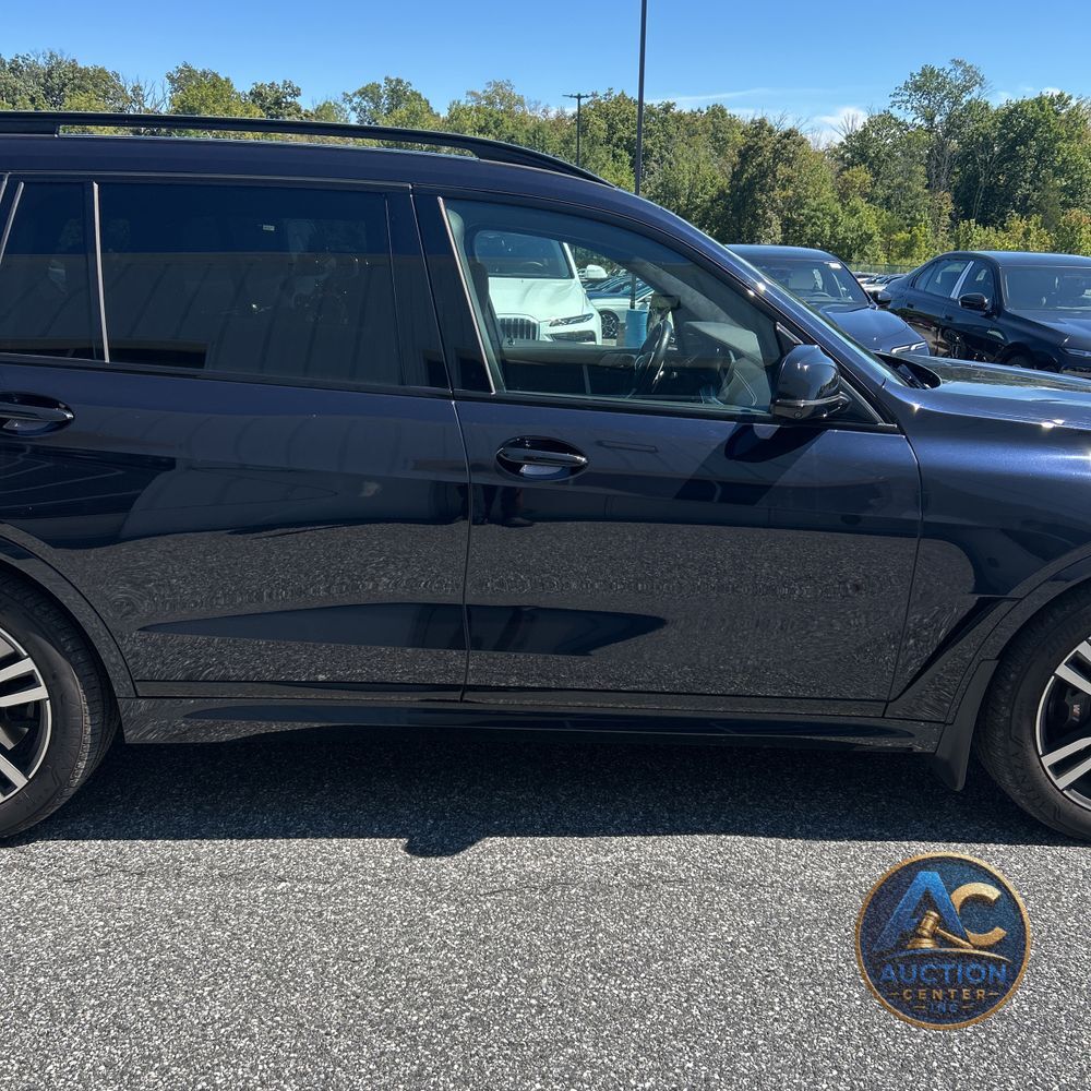 2022 BMW X7 M50i