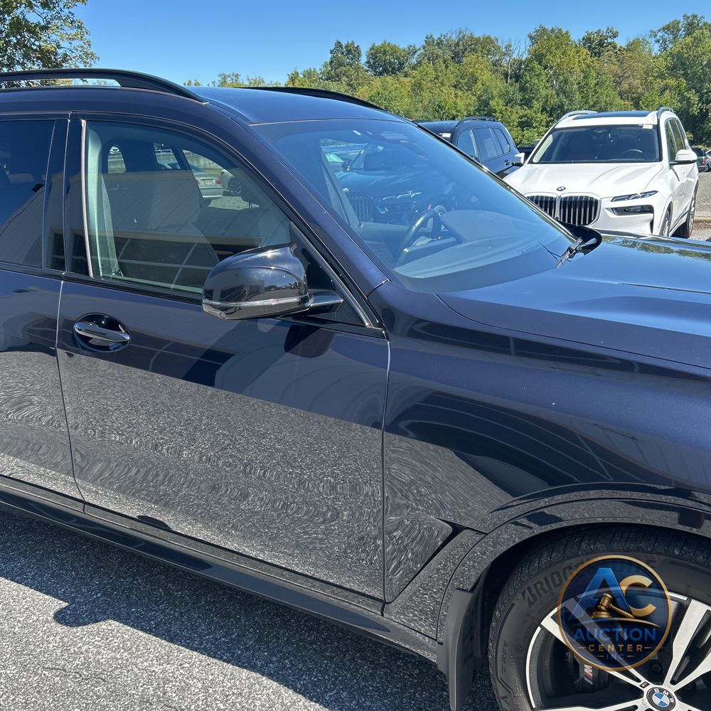2022 BMW X7 M50i