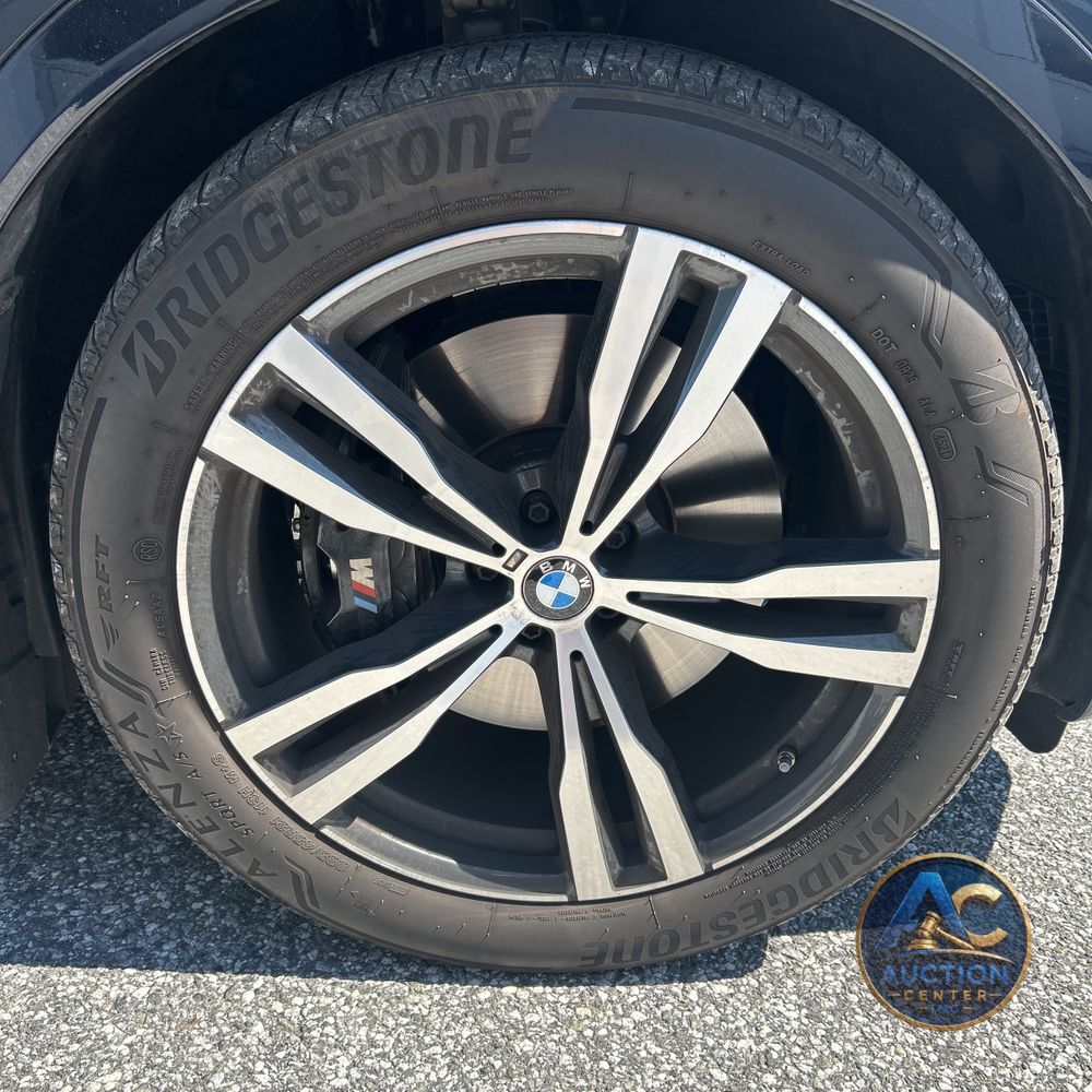 2022 BMW X7 M50i