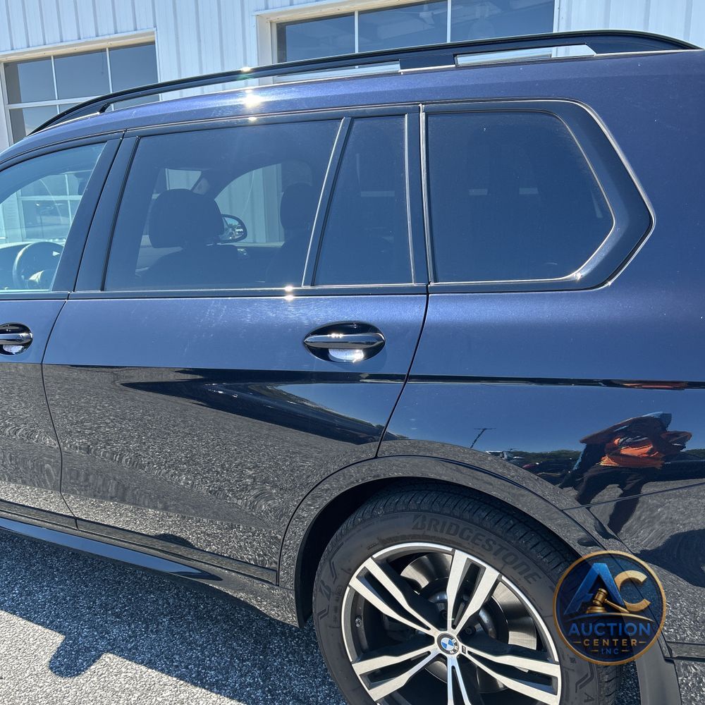 2022 BMW X7 M50i