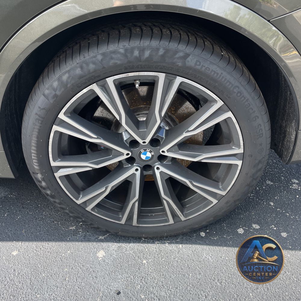 2022 BMW X7 M50i
