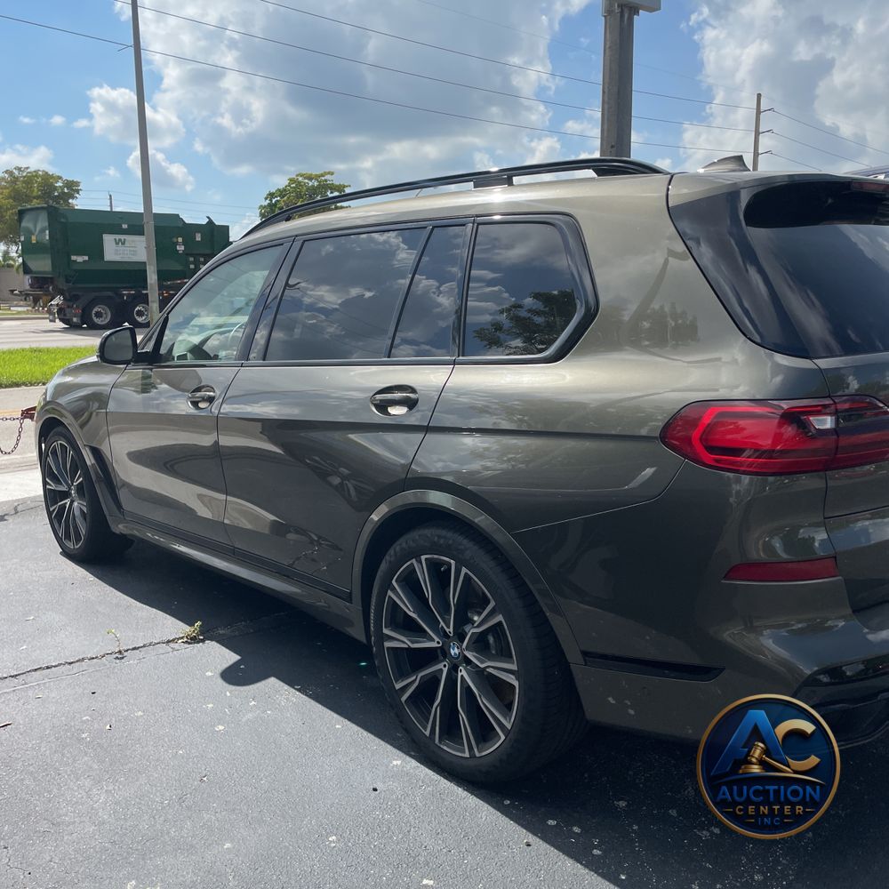 2022 BMW X7 M50i