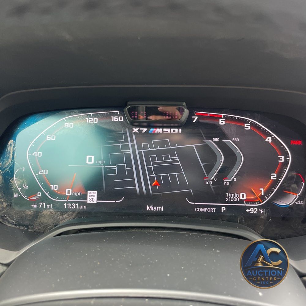 2022 BMW X7 M50i