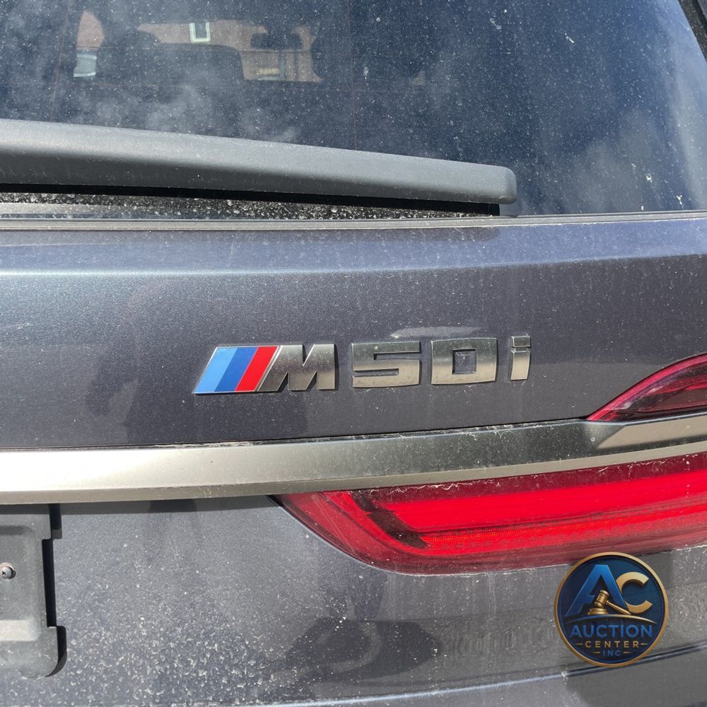2022 BMW X7 M50i