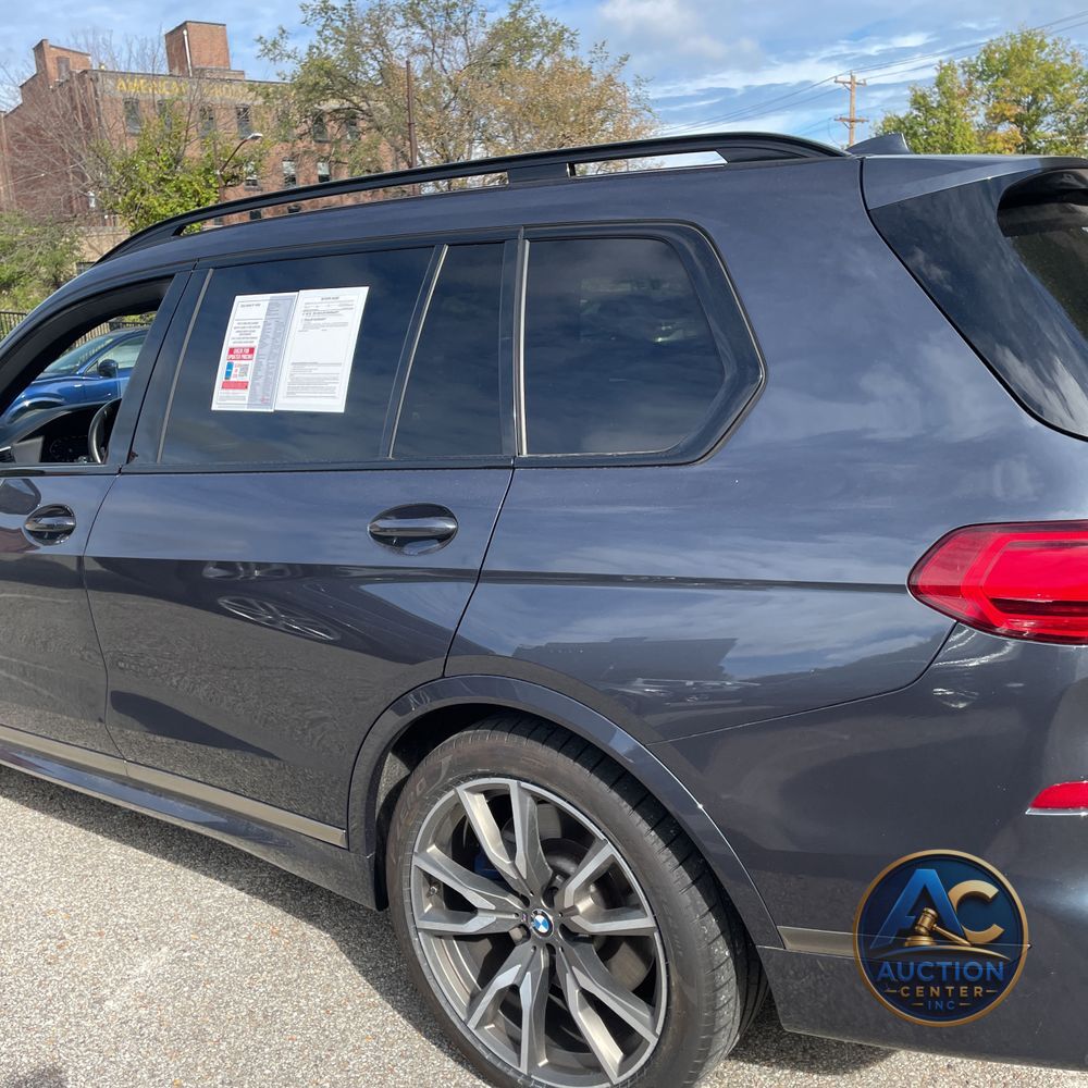 2022 BMW X7 M50i