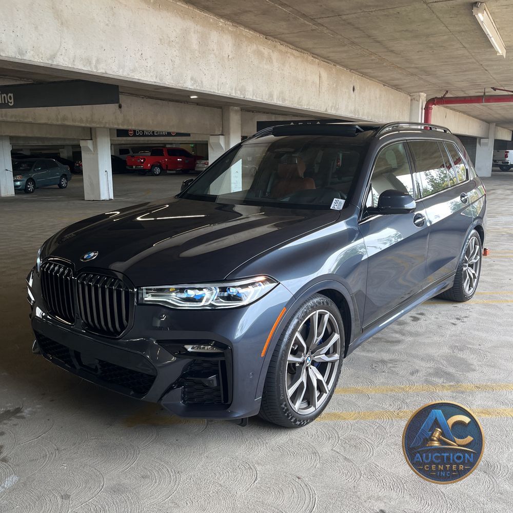 2022 BMW X7 M50i