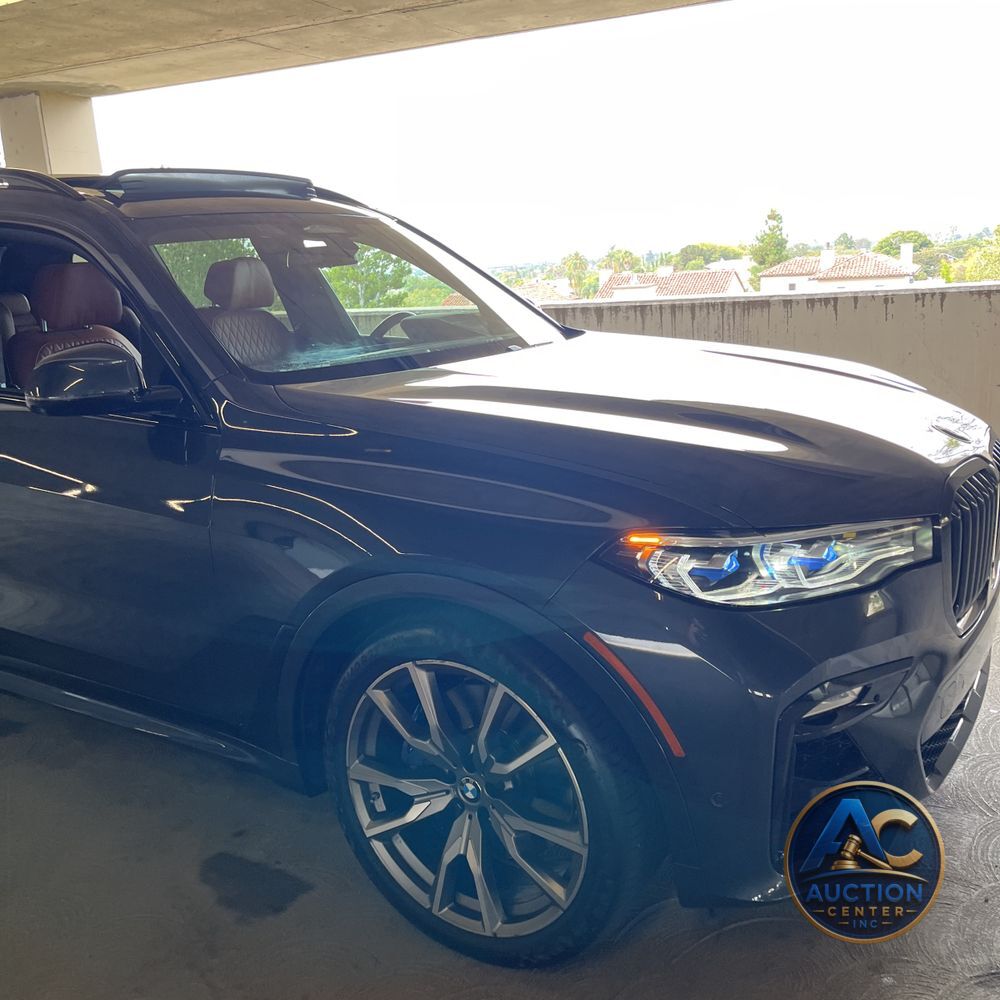 2022 BMW X7 M50i