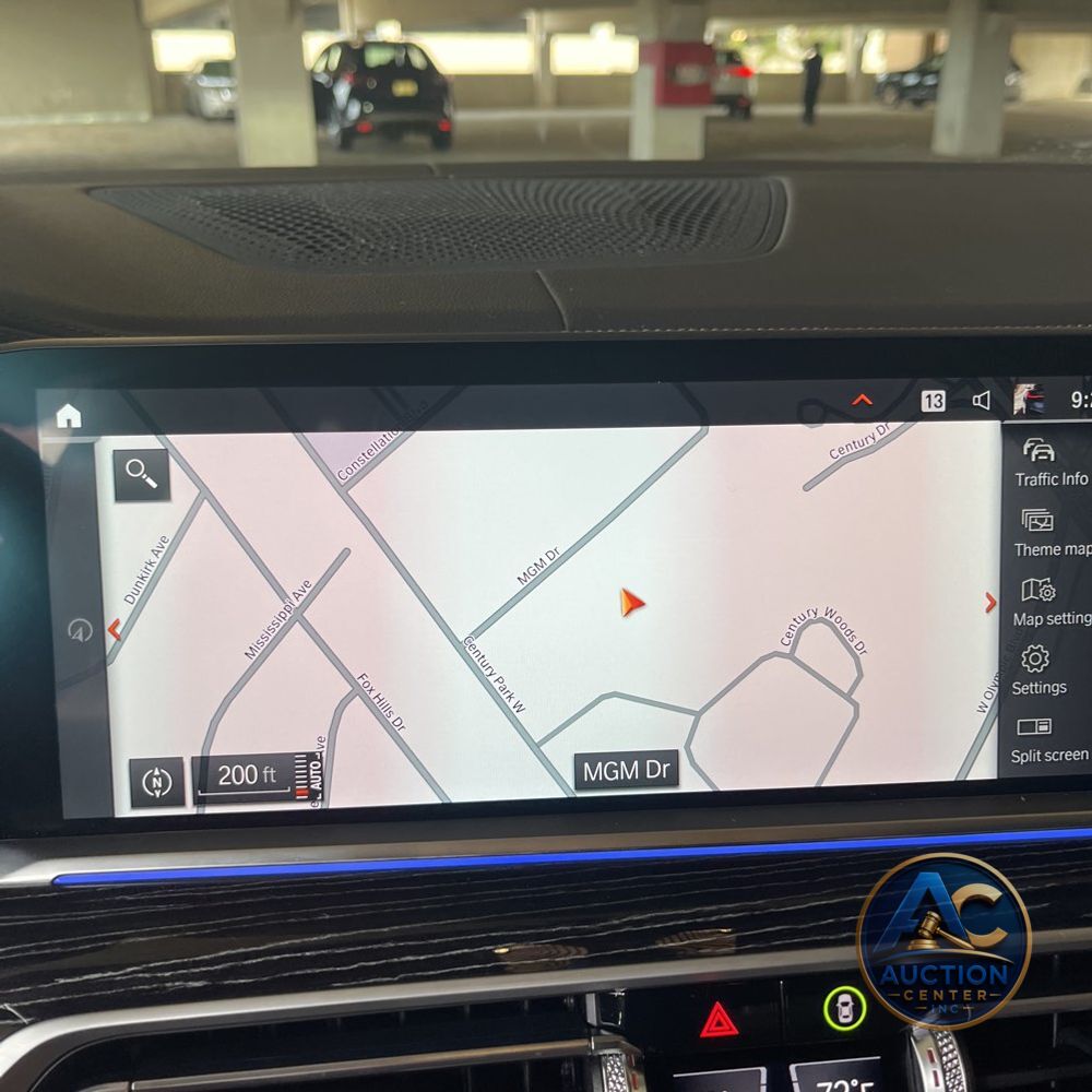2022 BMW X7 M50i