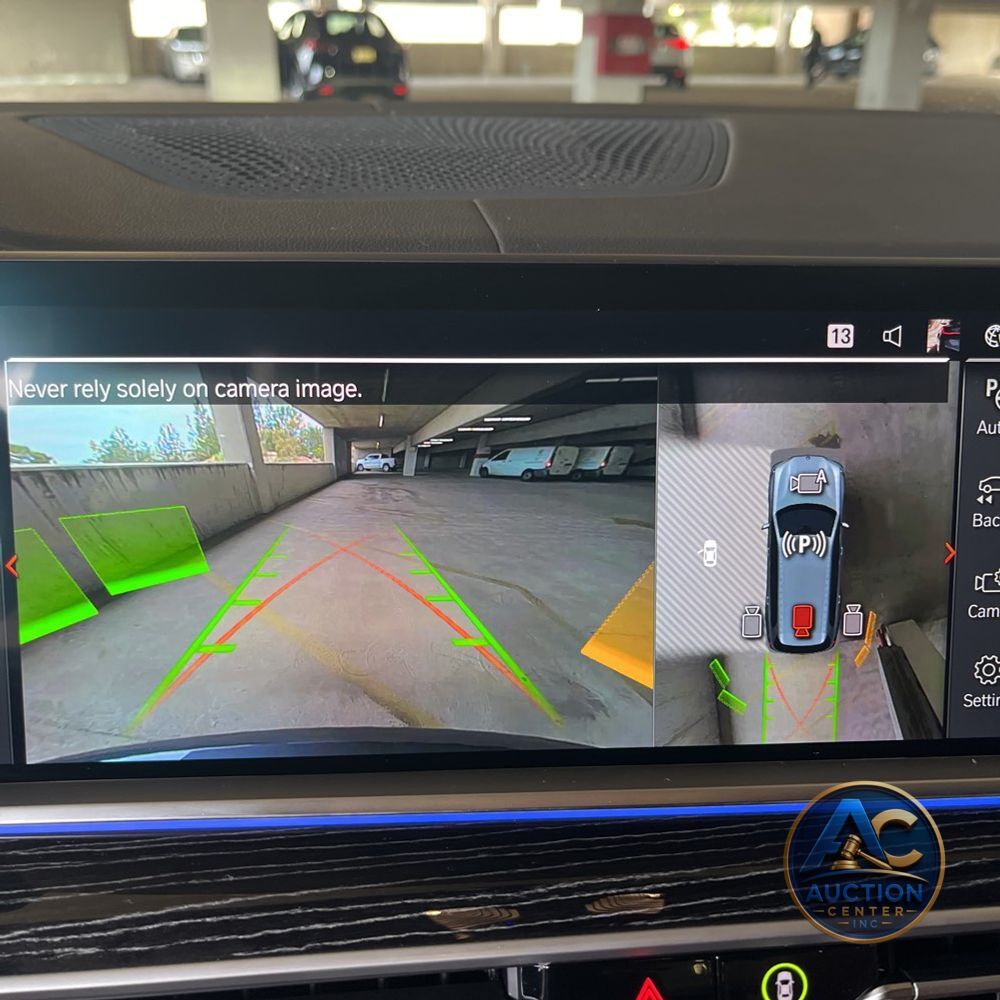 2022 BMW X7 M50i