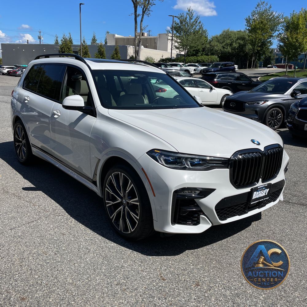 2021 BMW X7 M50i