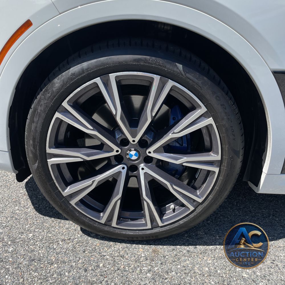 2021 BMW X7 M50i