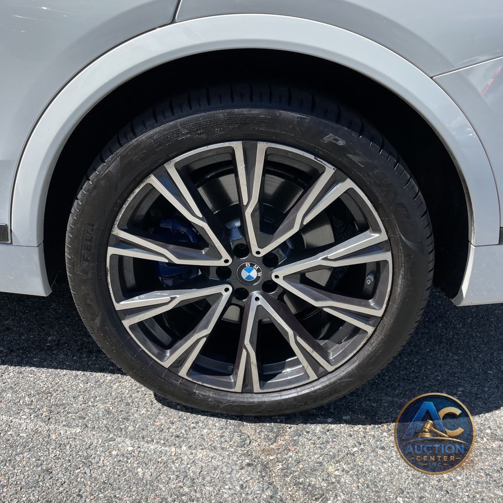 2021 BMW X7 M50i