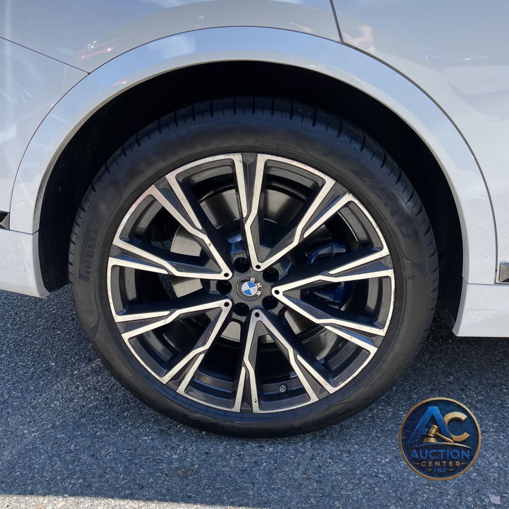 2021 BMW X7 M50i
