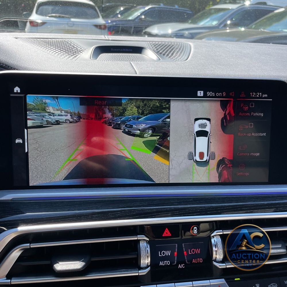 2021 BMW X7 M50i