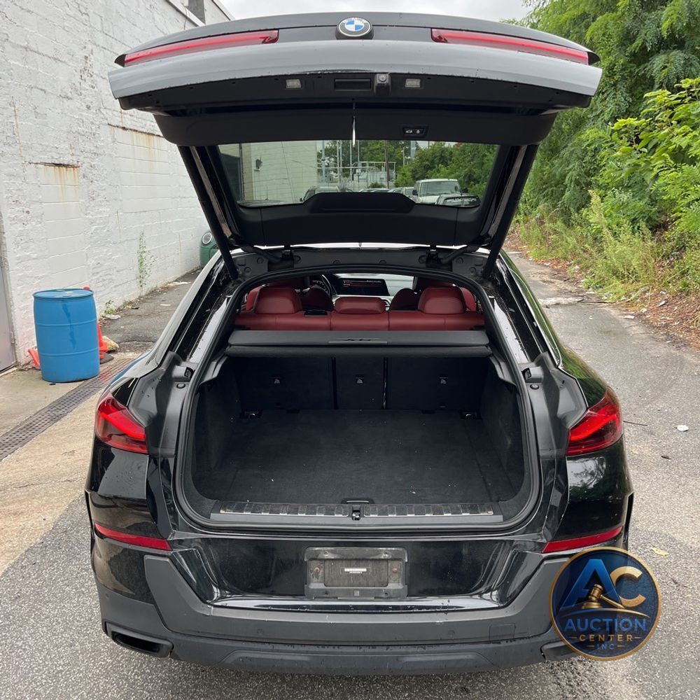 2022 BMW X6 XDrive40i