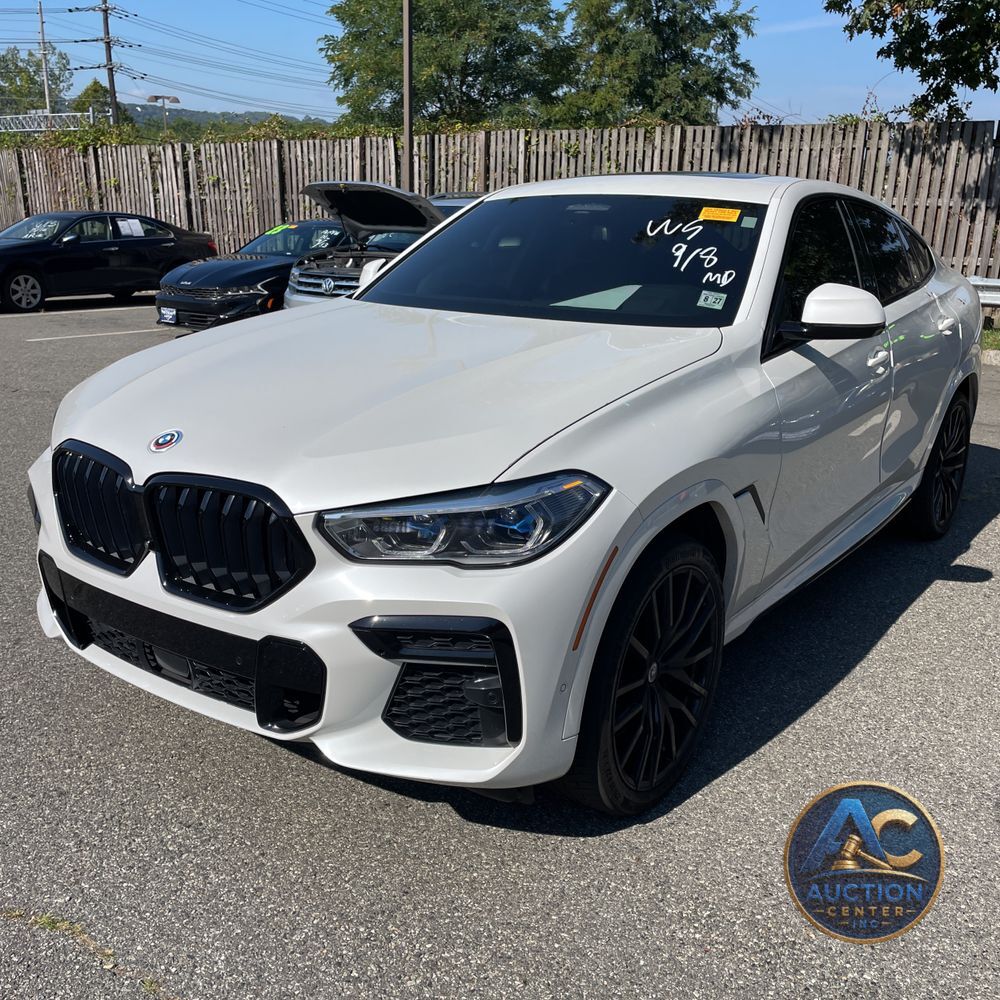 2023 BMW X6 M50i