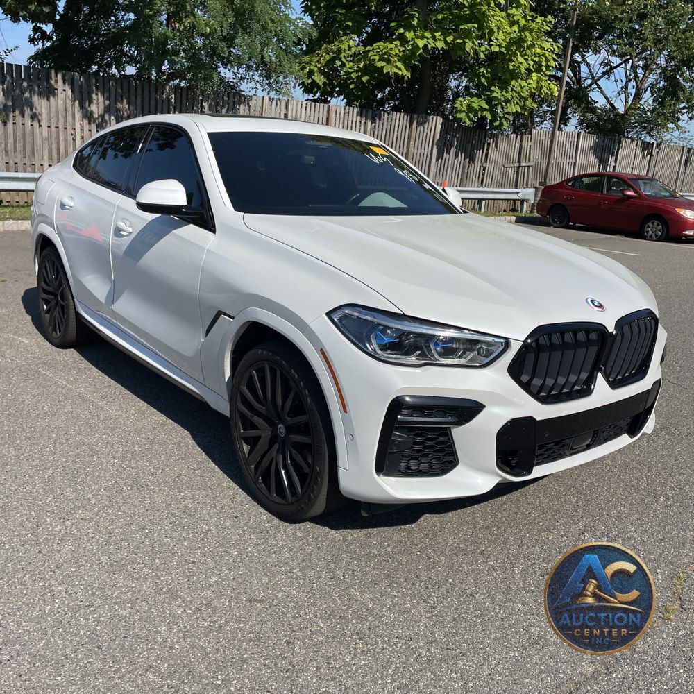 2023 BMW X6 M50i