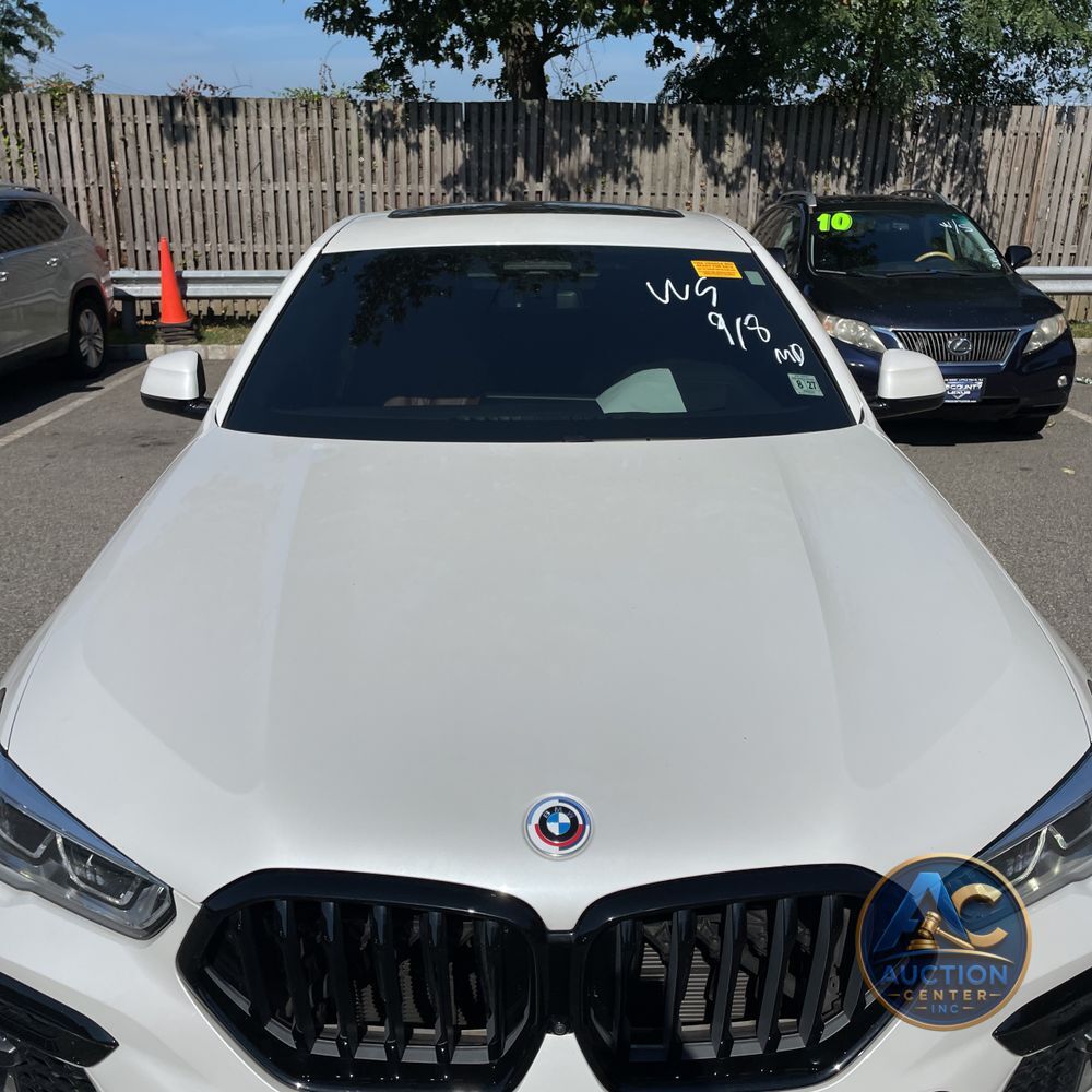 2023 BMW X6 M50i