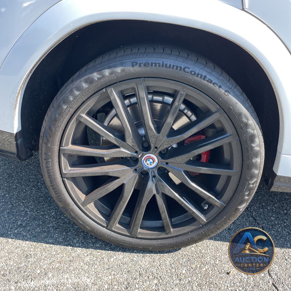 2023 BMW X6 M50i