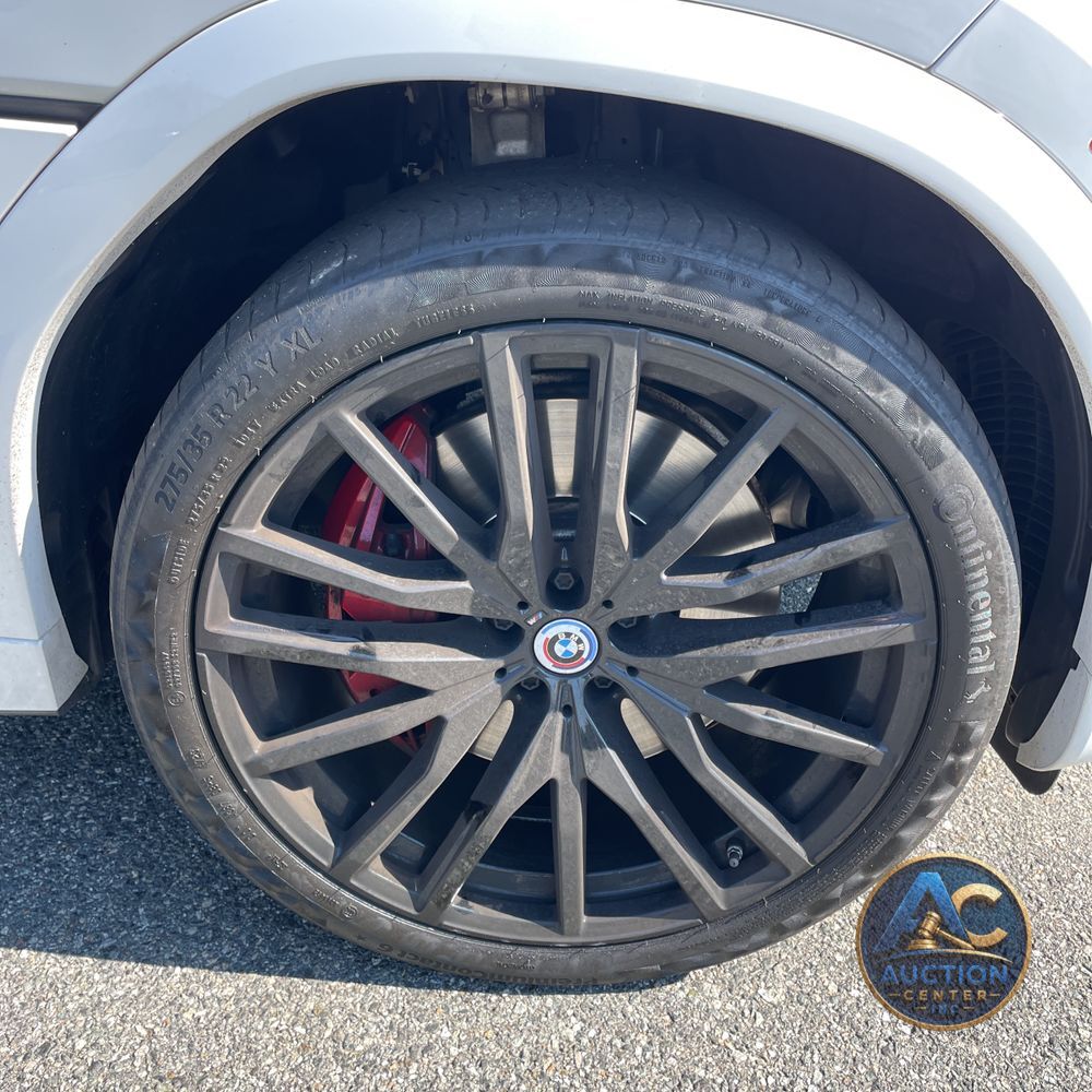 2023 BMW X6 M50i