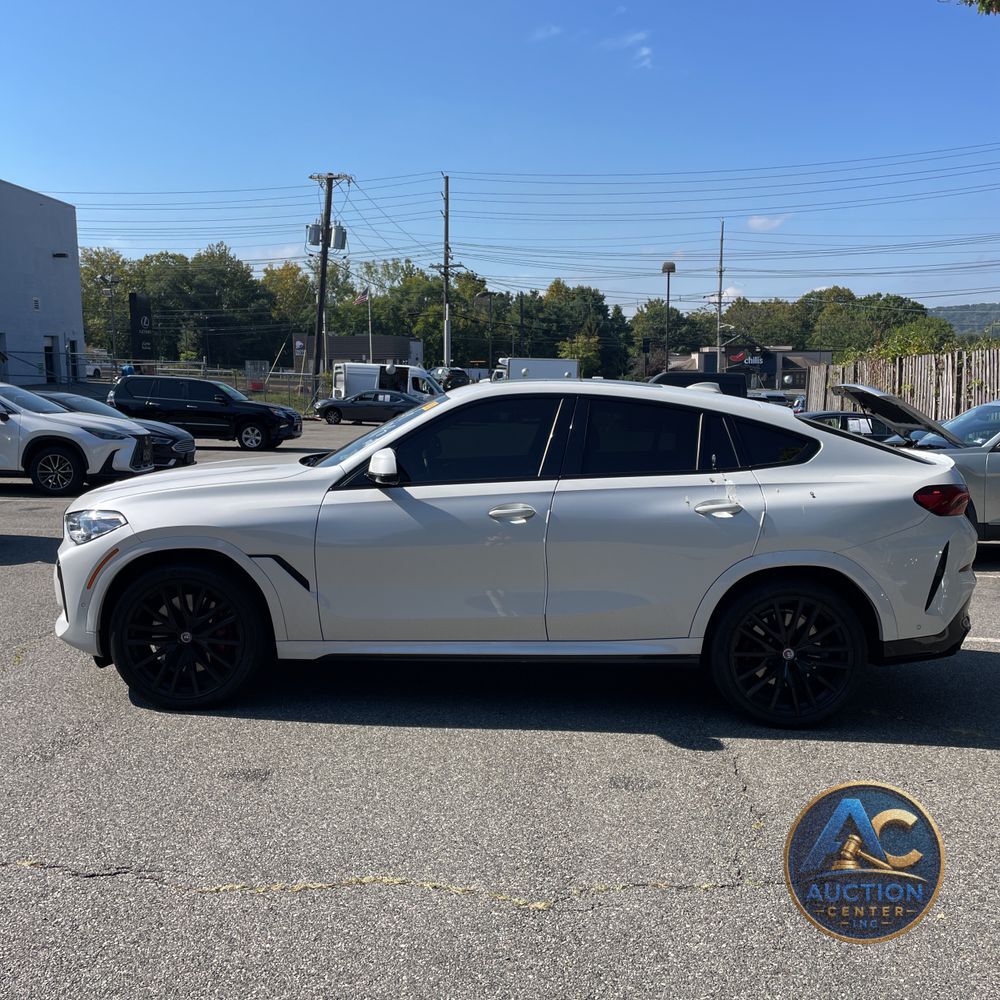 2023 BMW X6 M50i