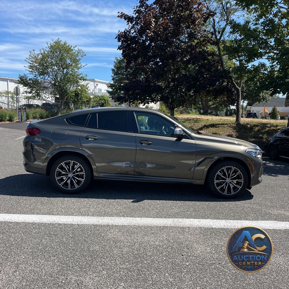 2023 BMW X6 M50i