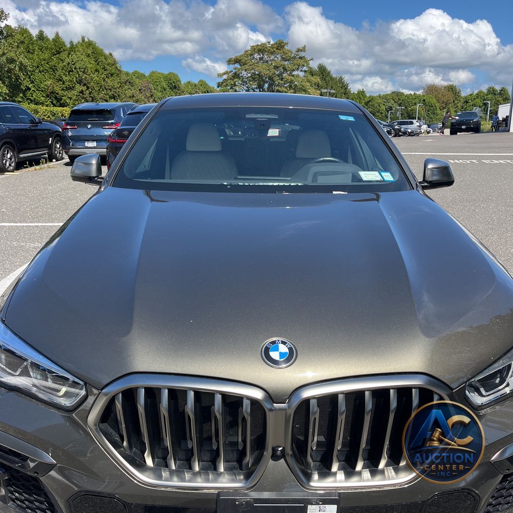 2023 BMW X6 M50i