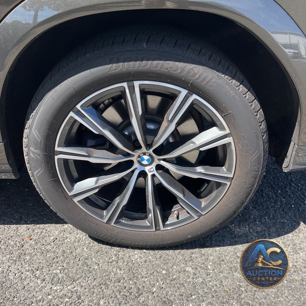 2023 BMW X6 M50i