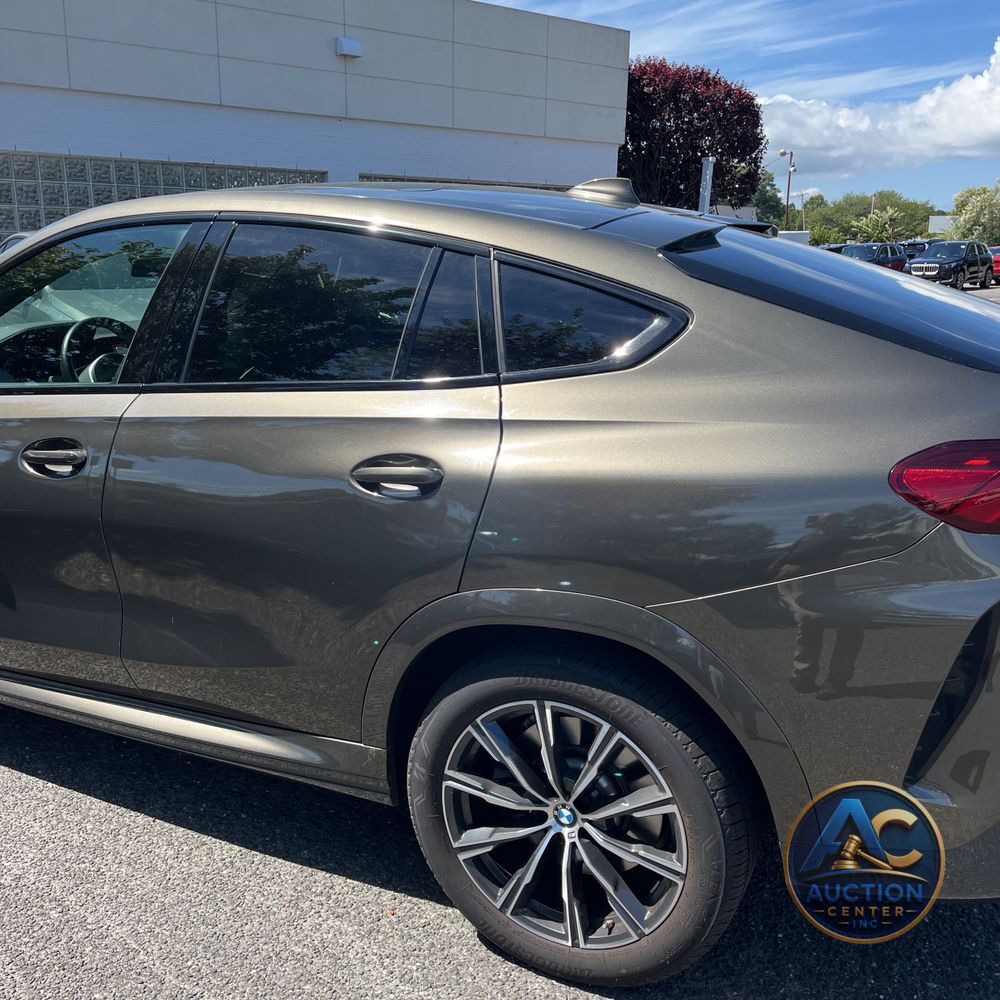 2023 BMW X6 M50i