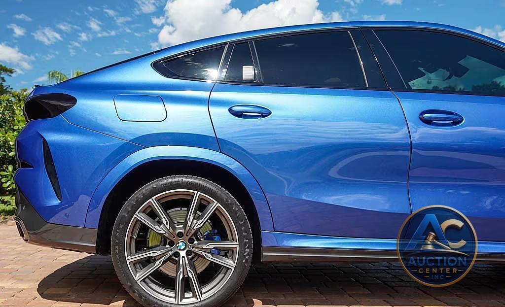 2020 BMW X6 M50i