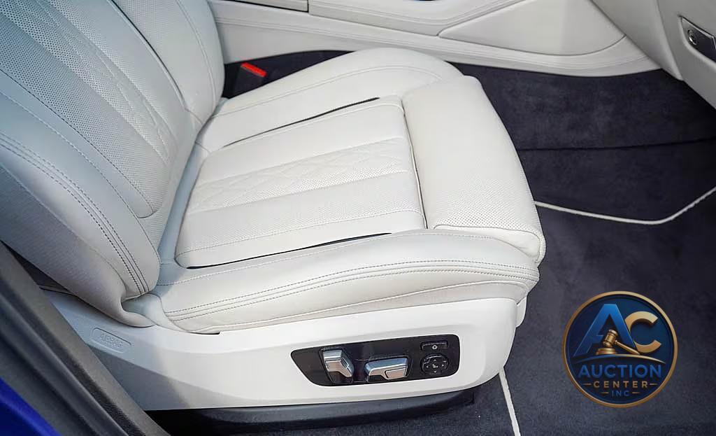 2020 BMW X6 M50i