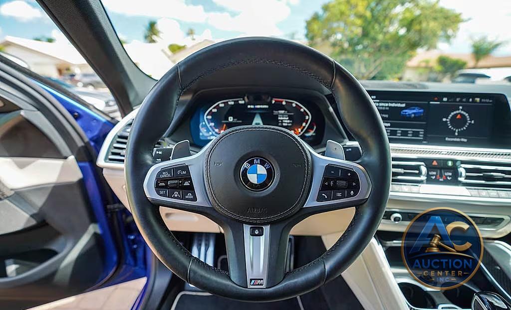 2020 BMW X6 M50i