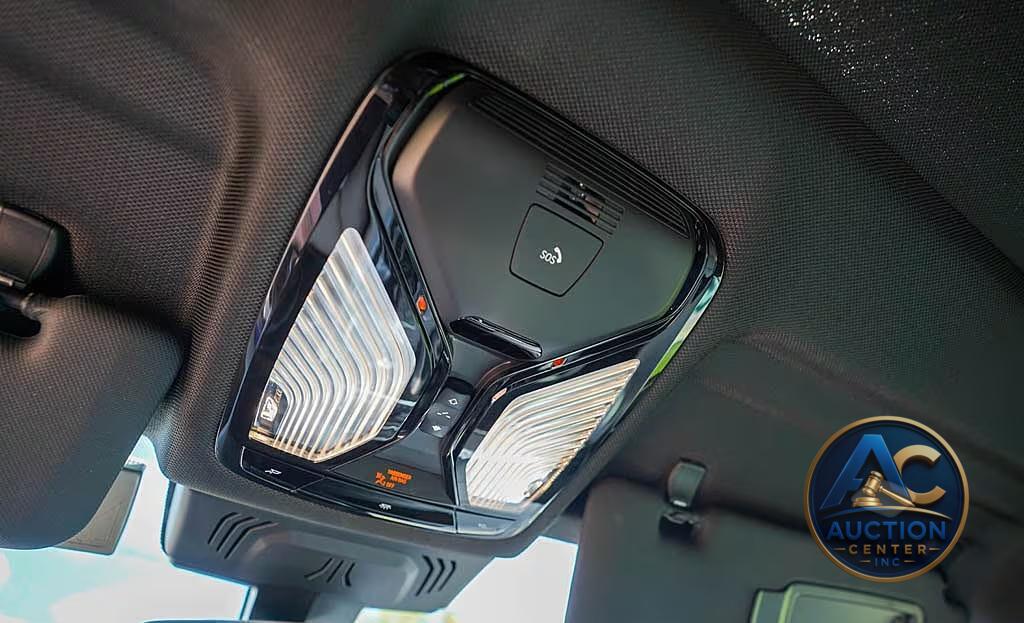 2020 BMW X6 M50i