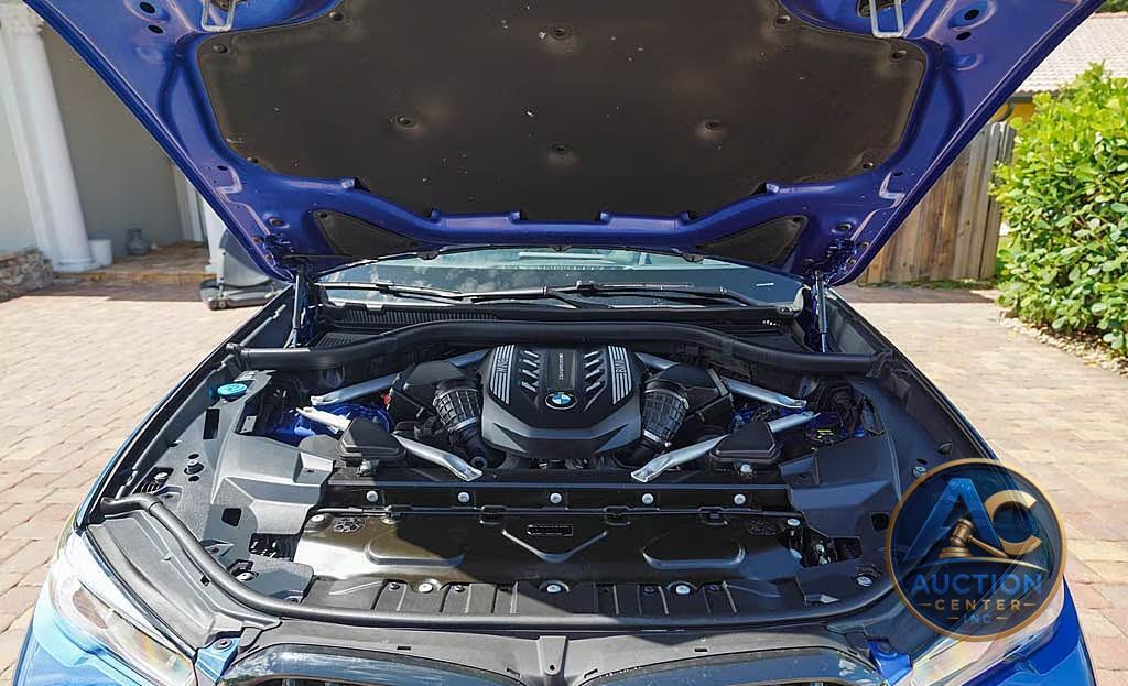 2020 BMW X6 M50i