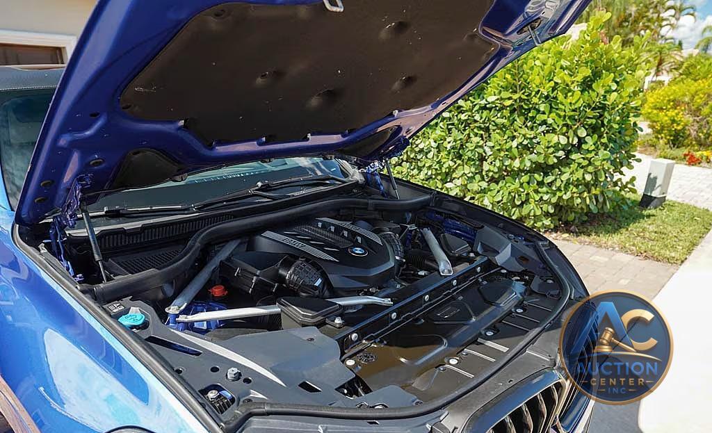 2020 BMW X6 M50i