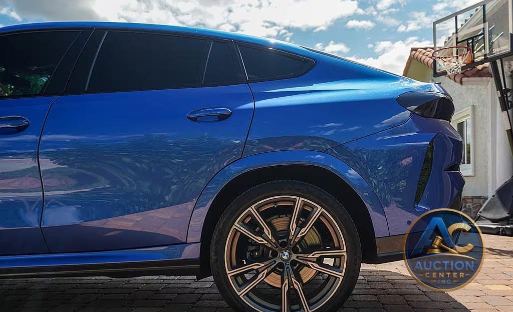 2020 BMW X6 M50i