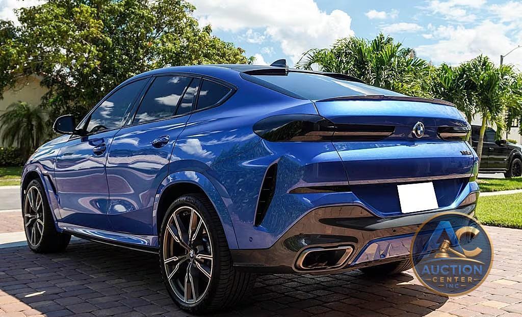 2020 BMW X6 M50i