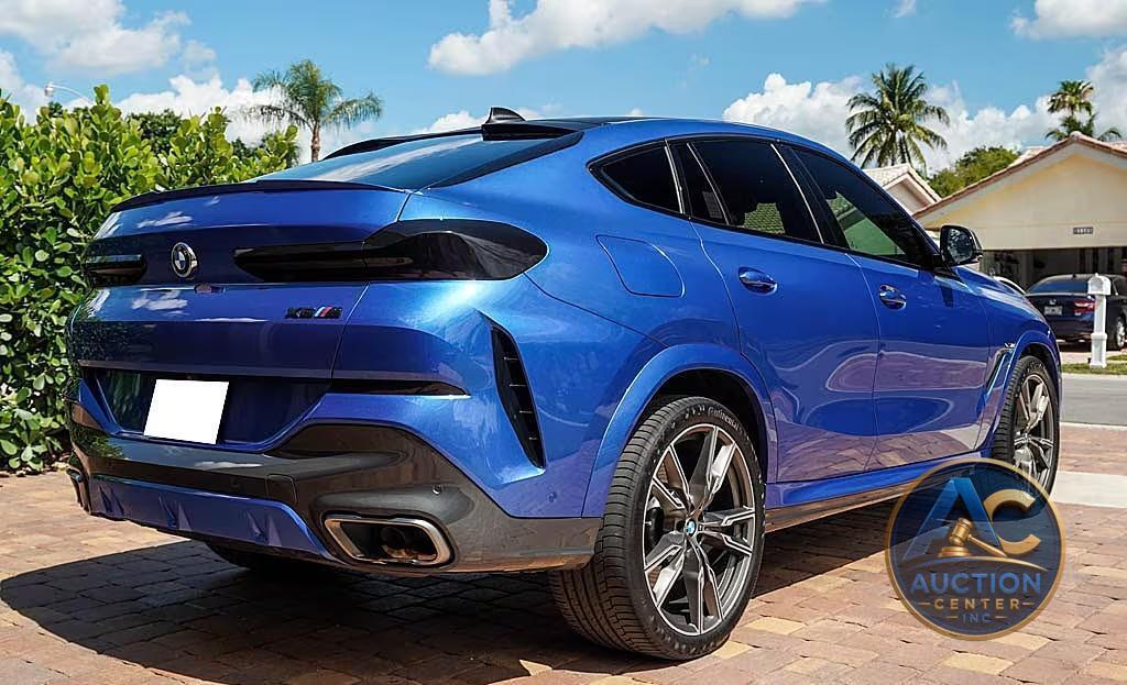 2020 BMW X6 M50i