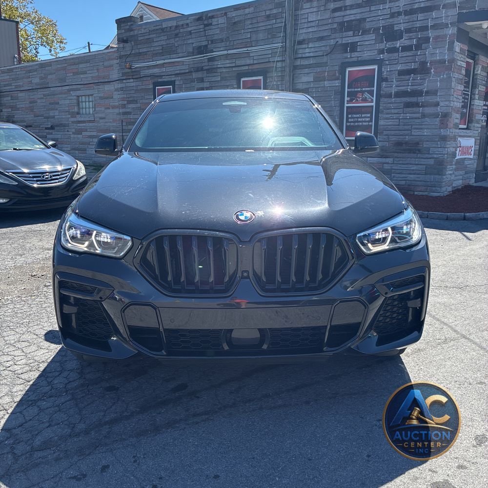 2023 BMW X6 M50i