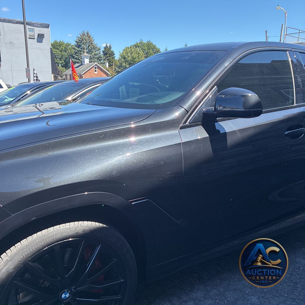 2023 BMW X6 M50i