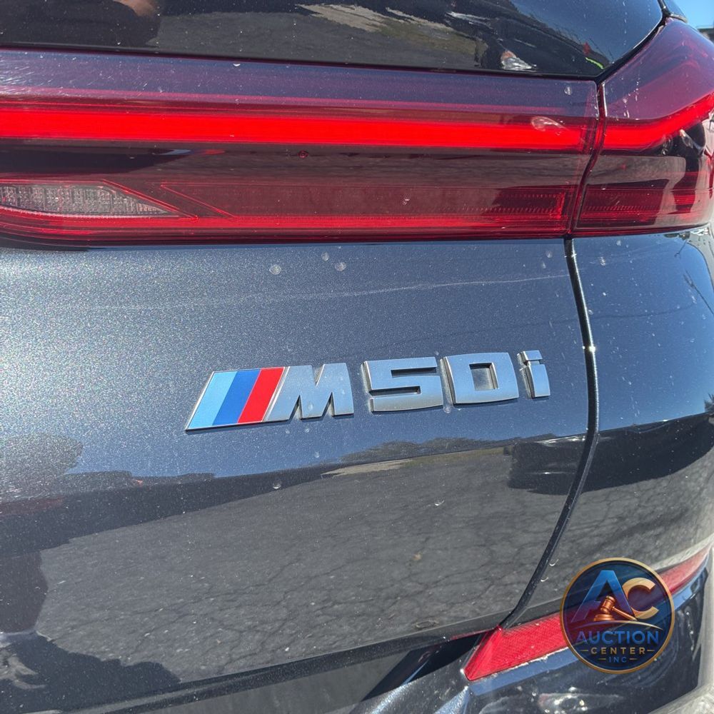 2023 BMW X6 M50i